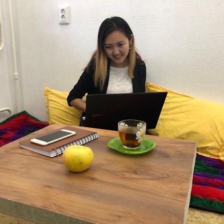 Flow Hostel Bishkek Luaran gambar